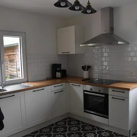 La Petite Maison En Ardenne Hébergement de vacances *