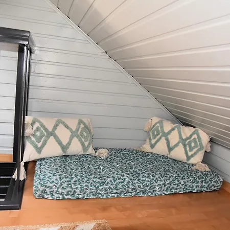 La Petite Maison En Ardenne Hébergement de vacances *